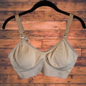 5 for $25🔥Kathy Maternity Nude‎ Nursing Bra Small